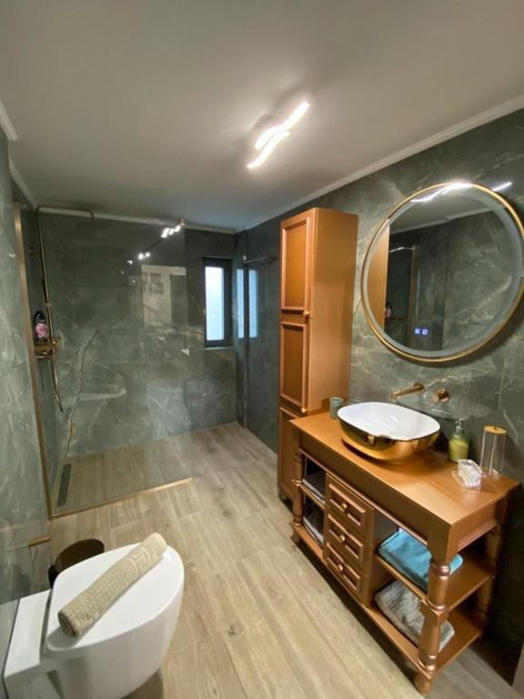 Panos Luxury Apartment Iraklio Exterior foto
